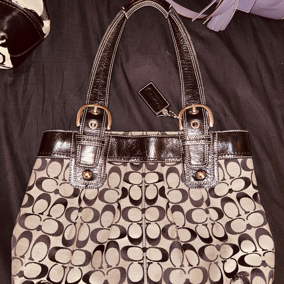 Coach Handbag Large - Picture 2 of 6